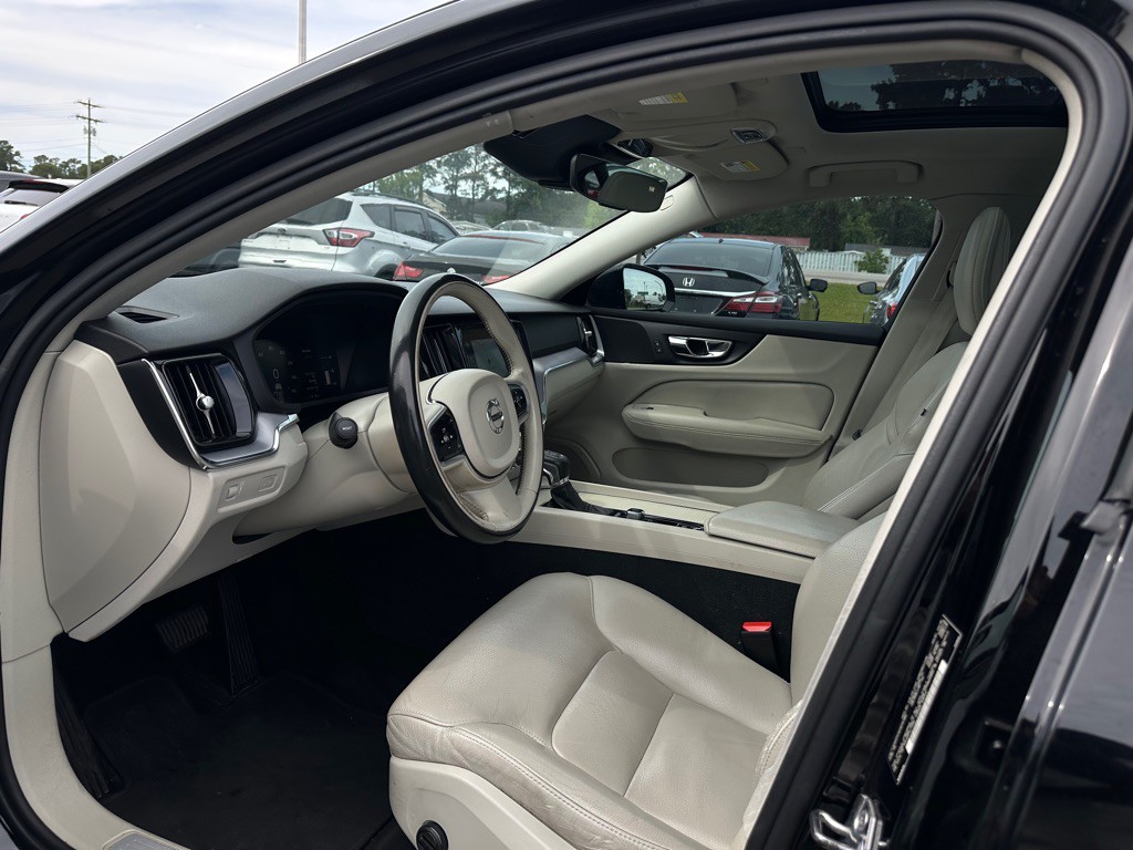 2019 Volvo S60 Image 12