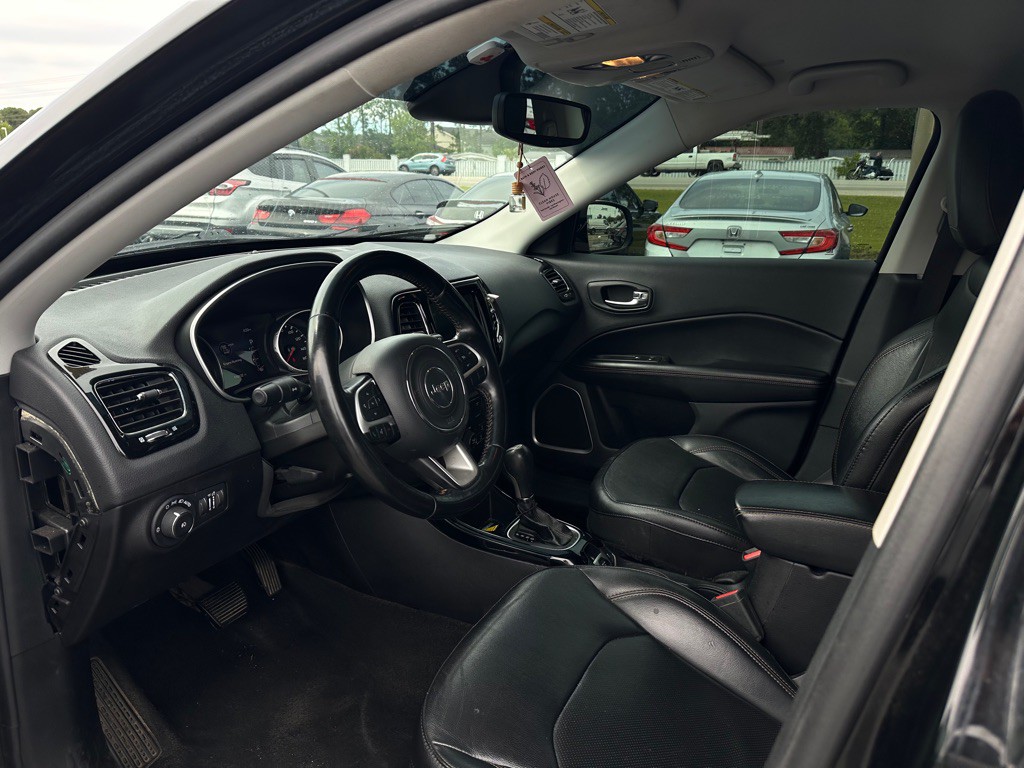 2020 Jeep Compass Image 12