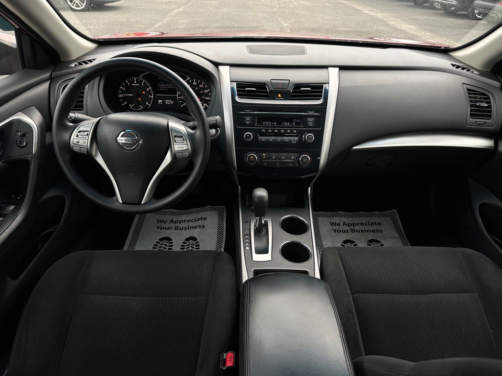 2015 Nissan Altima Image 12