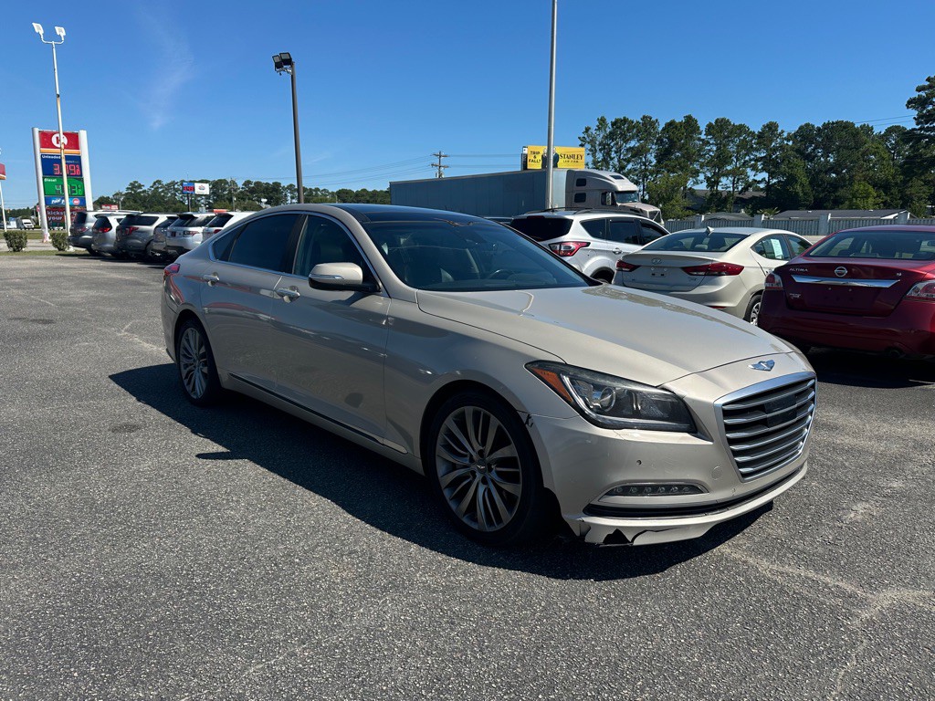 2015 Hyundai Genesis Image 3