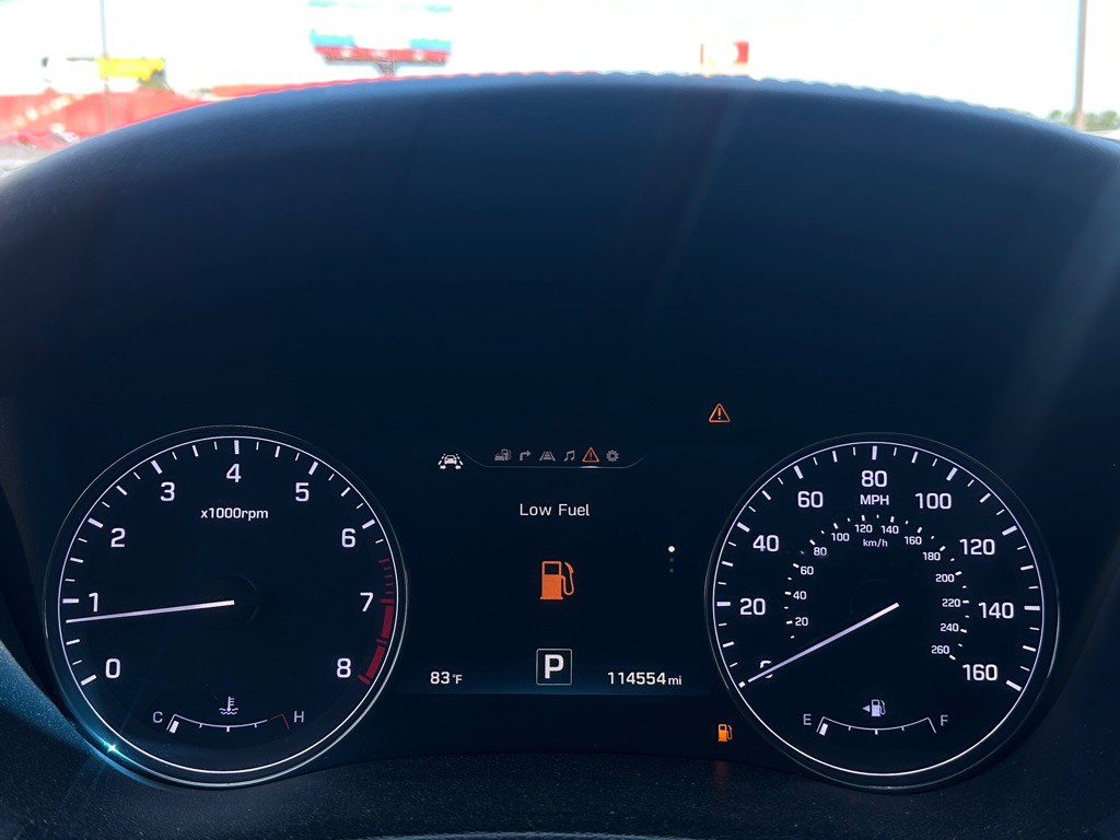 2015 Hyundai Genesis Image 14