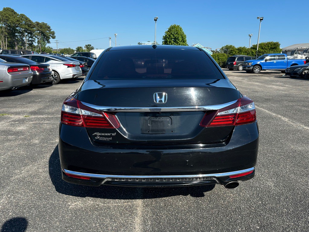 2016 Honda Accord Image 8