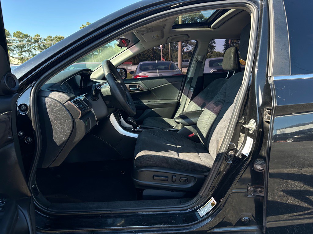 2016 Honda Accord Image 11
