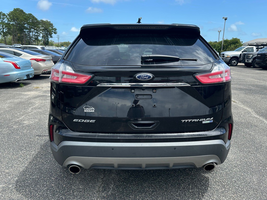 2020 Ford Edge Image 8