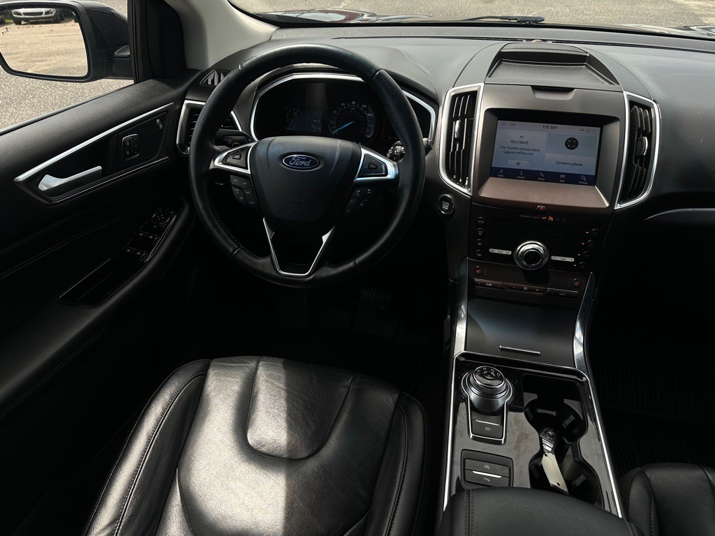 2020 Ford Edge Image 13