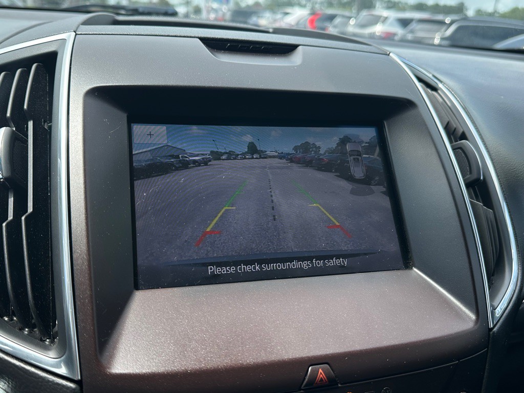 2020 Ford Edge Image 15