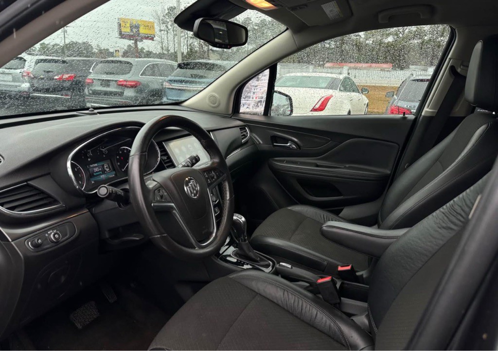2017 Buick Enclave Image 10