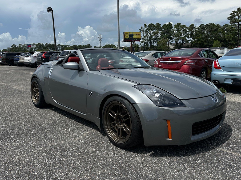 2004 Nissan 350Z Image 3