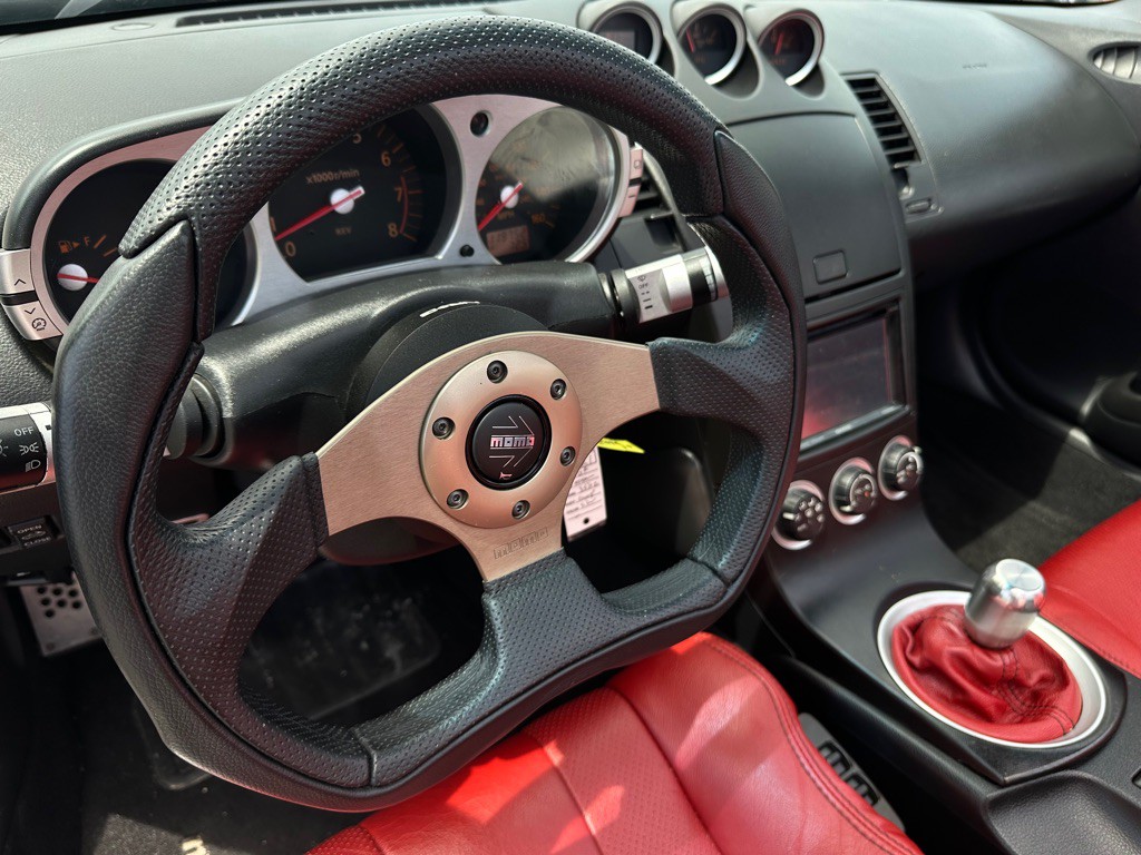 2004 Nissan 350Z Image 10