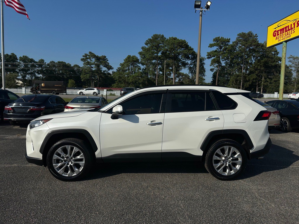 2019 Toyota Rav4 Image 2