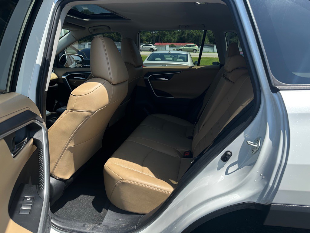 2019 Toyota Rav4 Image 9