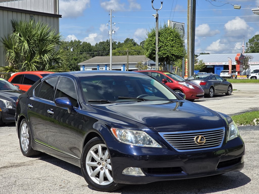 2007 Lexus LS Image 3