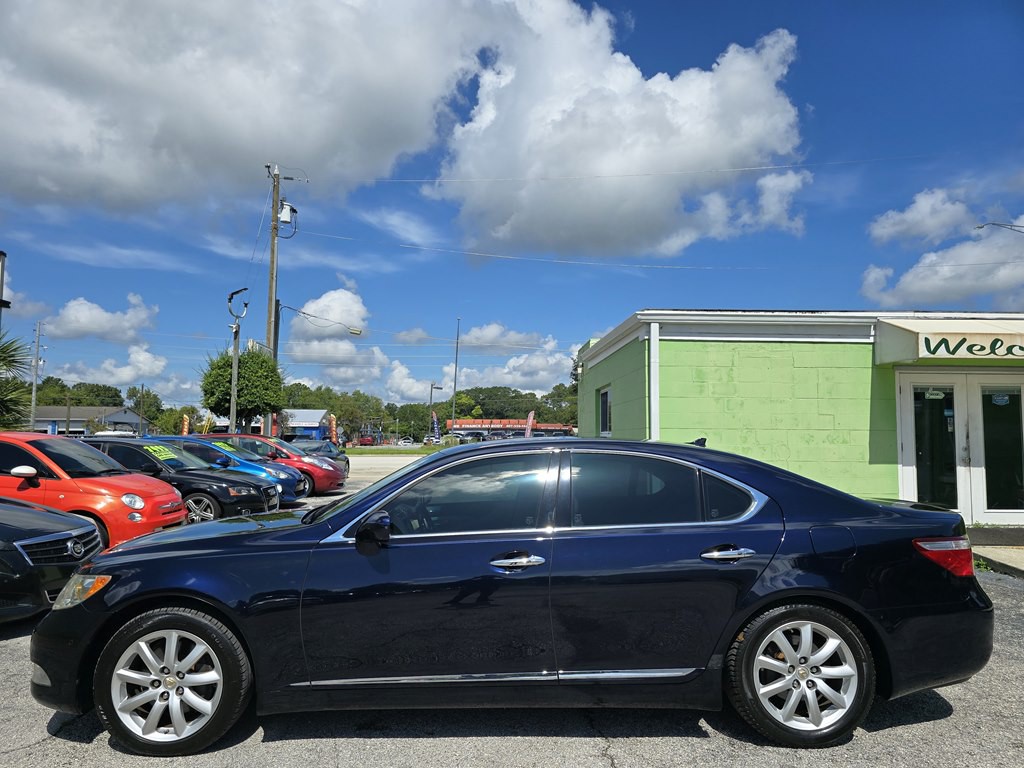 2007 Lexus LS Image 4