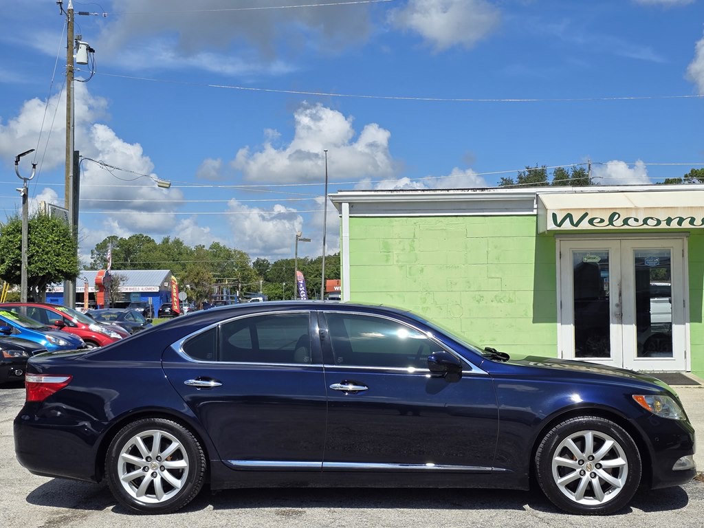 2007 Lexus LS Image 5