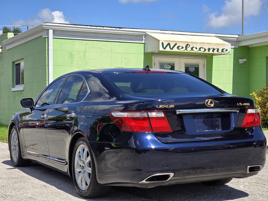2007 Lexus LS Image 8