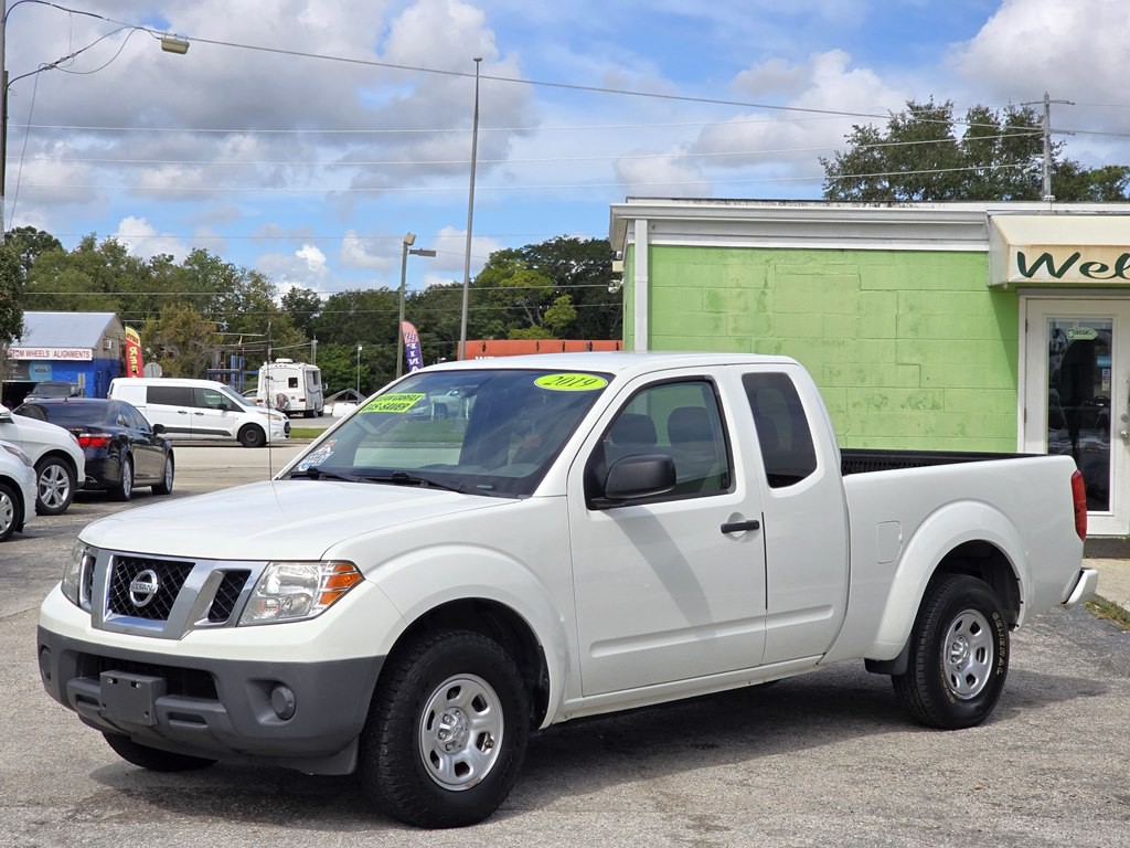 2019 Nissan Frontier Image 3