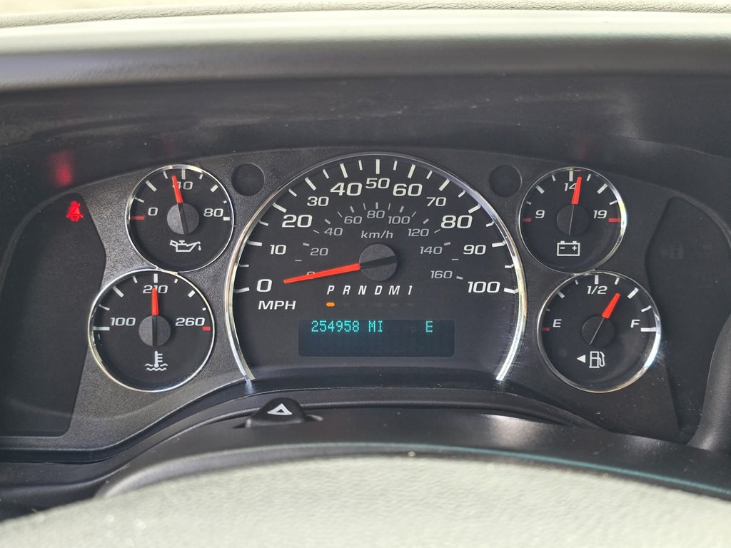 2016 Chevrolet Express Image 22
