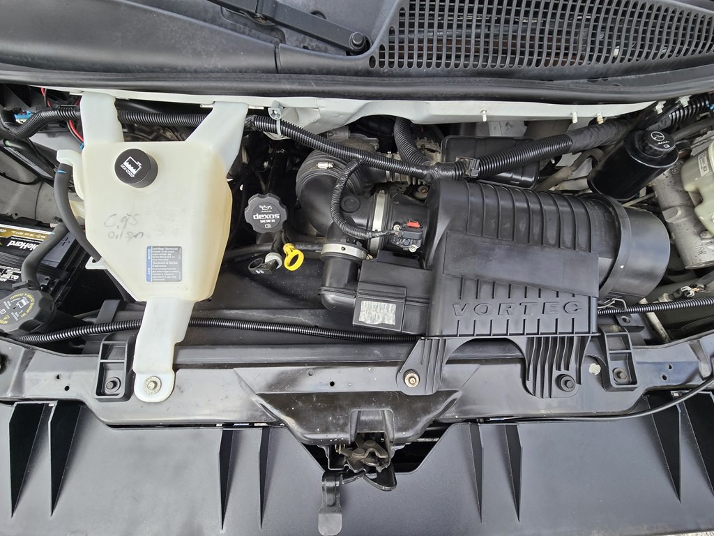 2016 Chevrolet Express Image 24