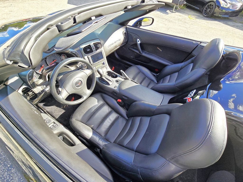 2006 Chevrolet Corvette Image 11