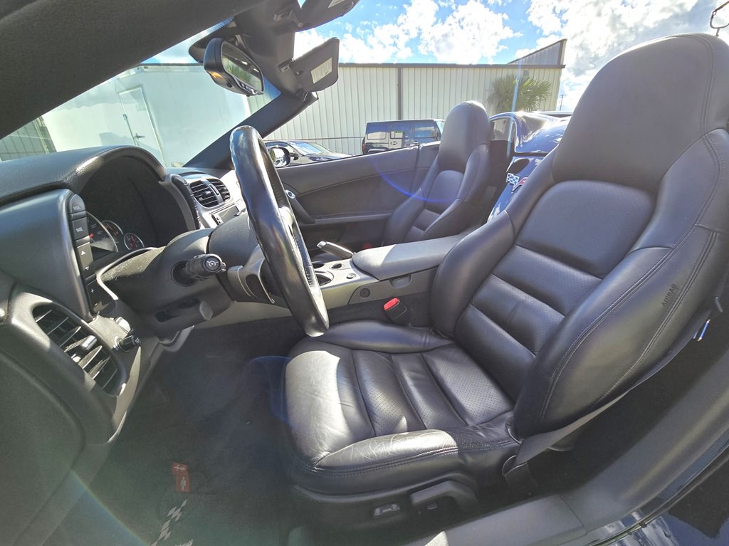 2006 Chevrolet Corvette Image 13