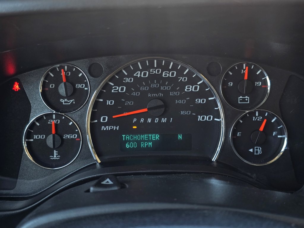 2016 Chevrolet Express Image 16