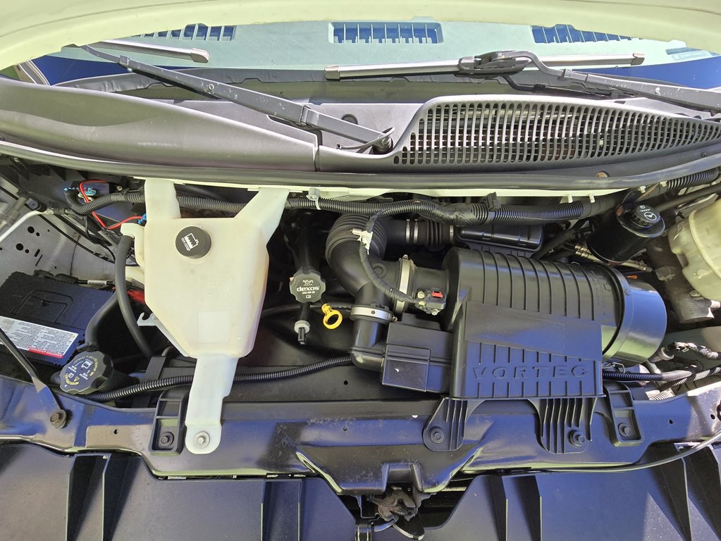 2016 Chevrolet Express Image 20