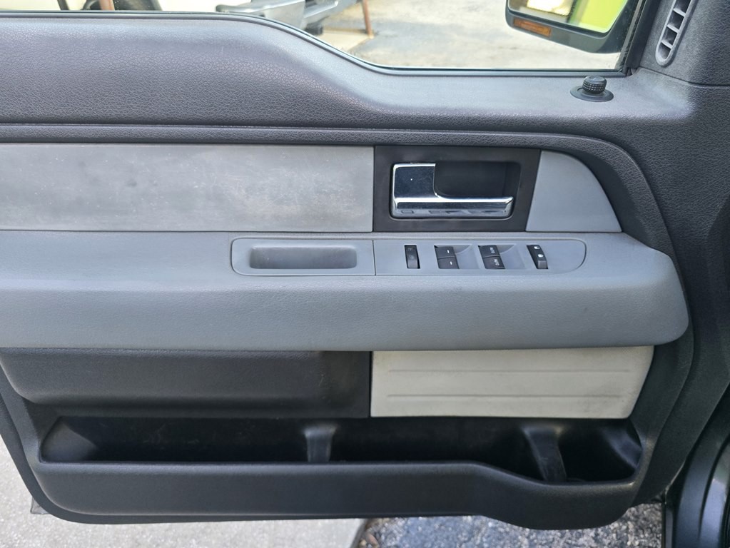 2013 Ford F-150 Image 9