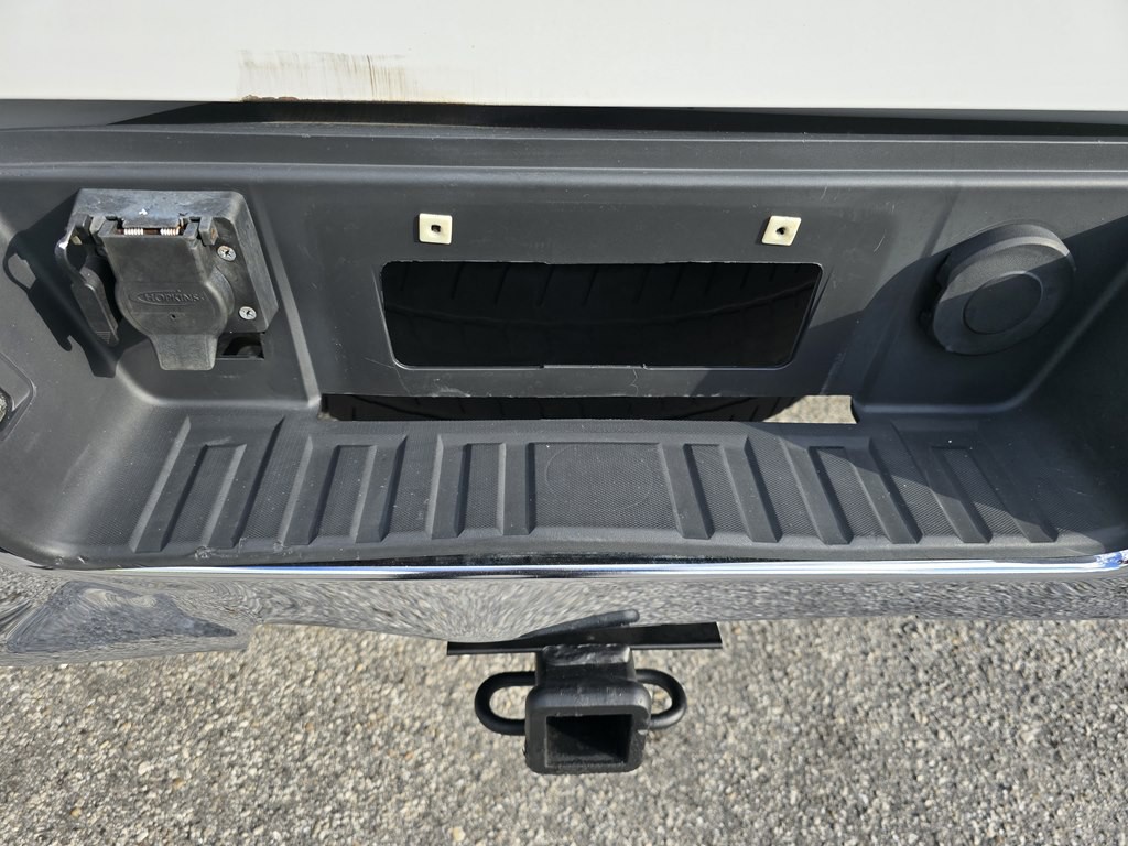 2016 GMC Sierra Image 9