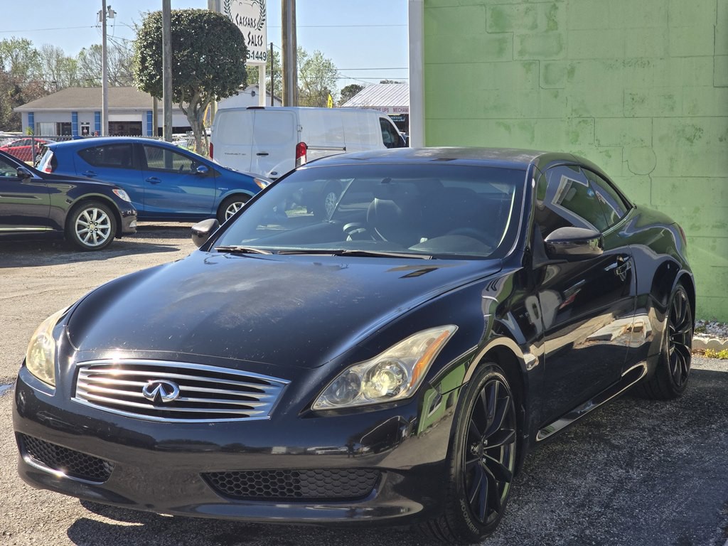 2010 INFINITI G37 Image 3