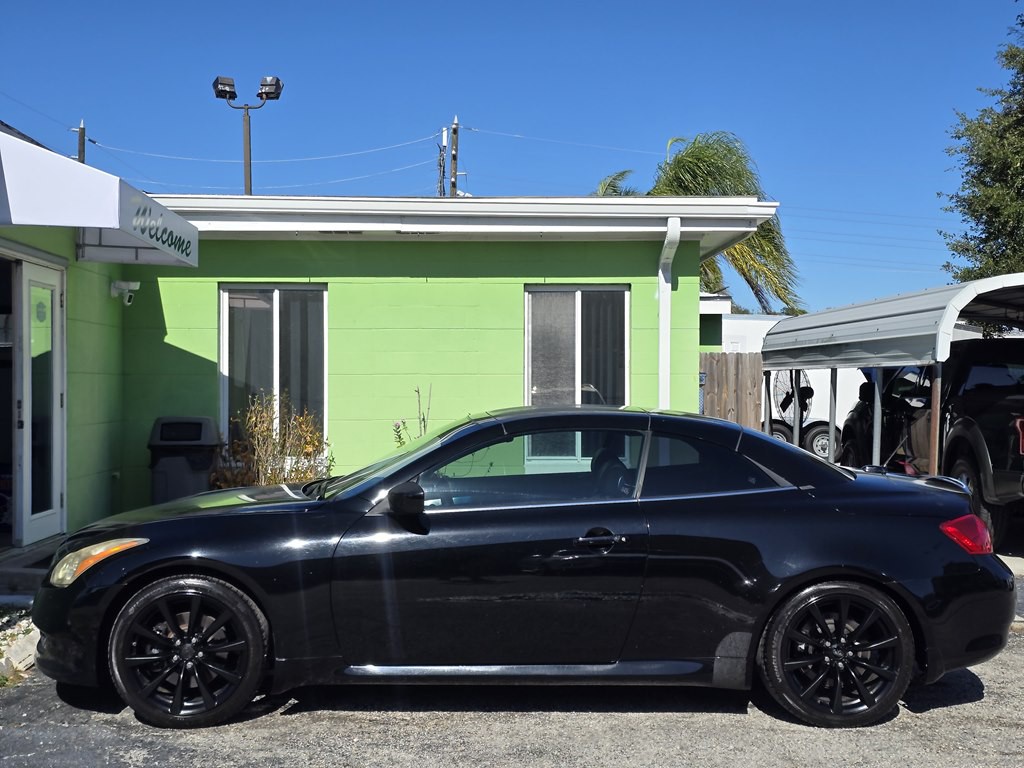 2010 INFINITI G37 Image 5