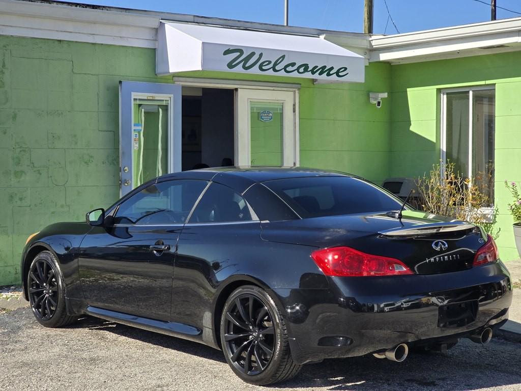 2010 INFINITI G37 Image 6