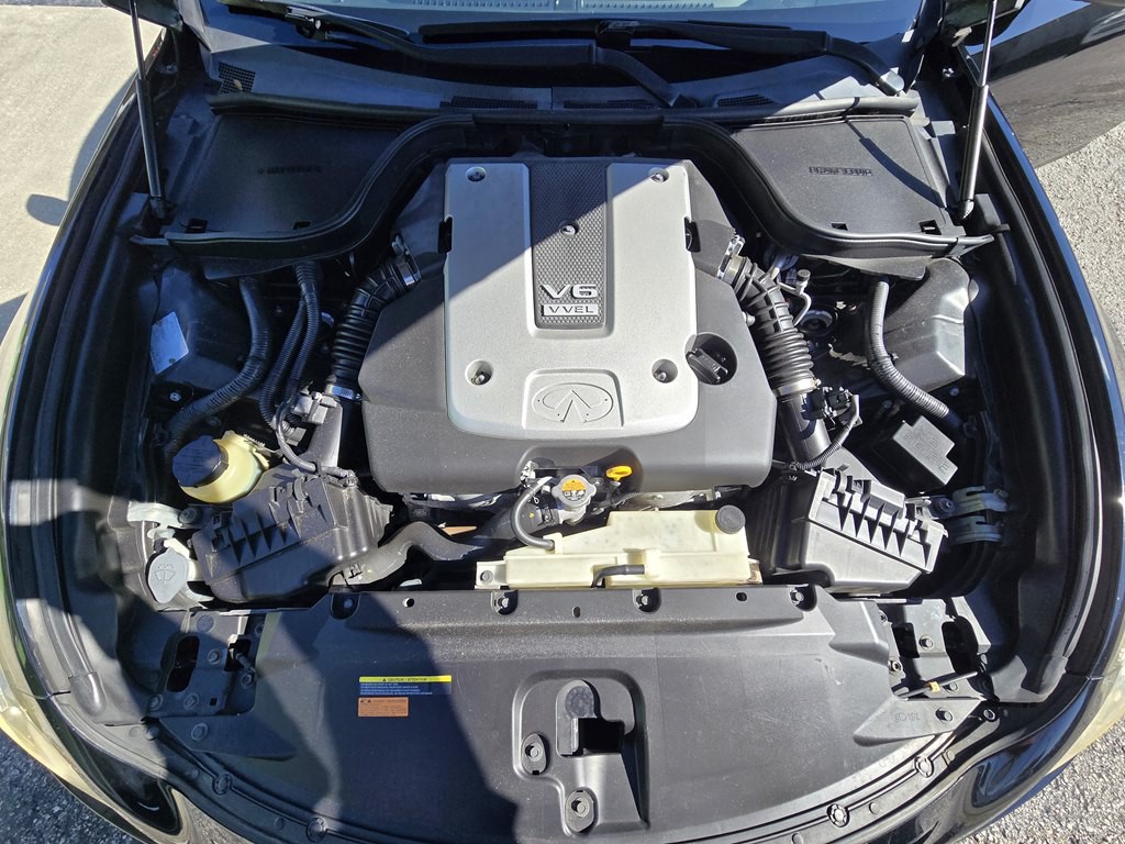 2010 INFINITI G37 Image 19