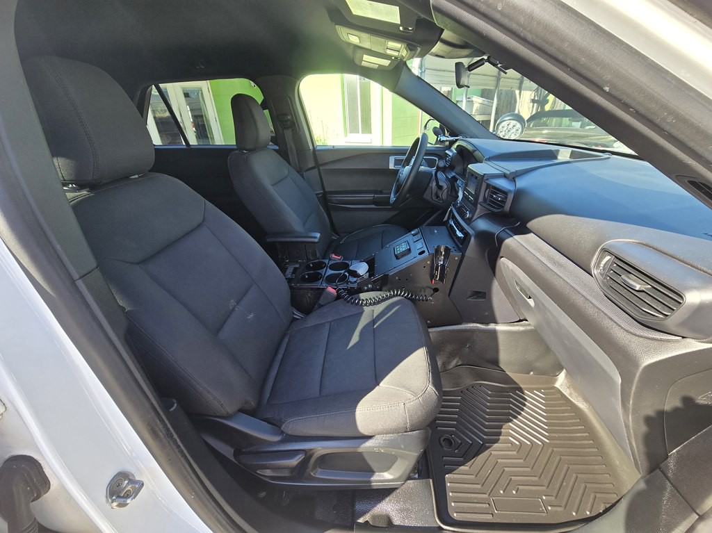 2021 Ford Explorer Image 12