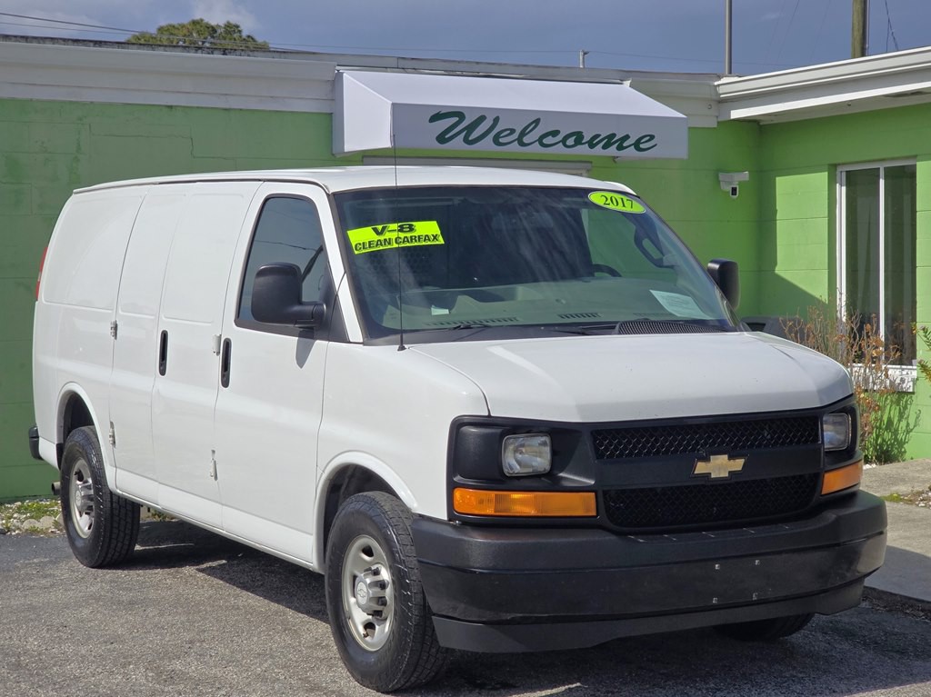 2017 Chevrolet Express Image 1