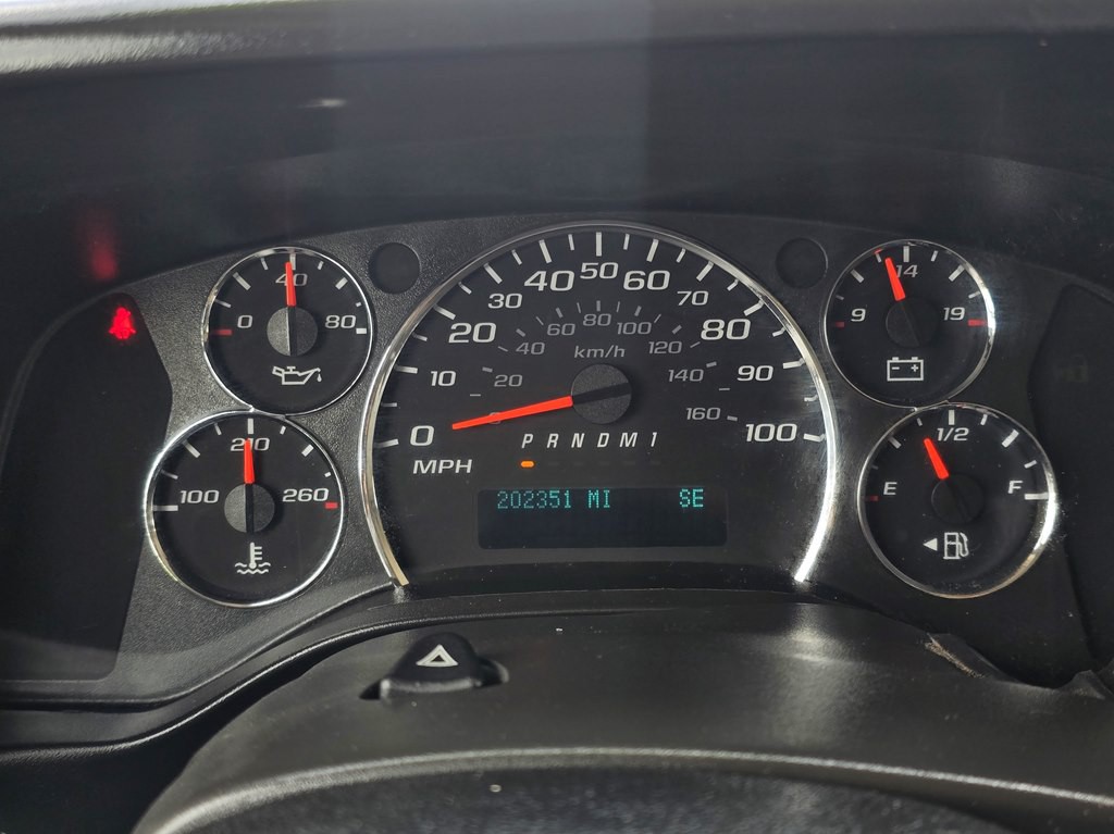 2017 Chevrolet Express Image 17