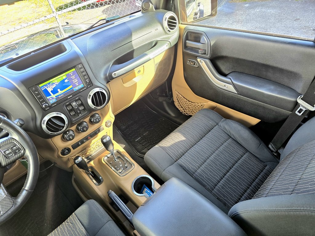 2012 Jeep Wrangler Unlimited Image 14