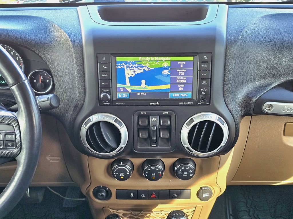 2012 Jeep Wrangler Unlimited Image 15