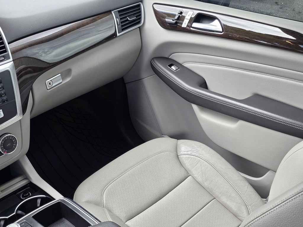 2015 Mercedes-Benz M-Class Image 13