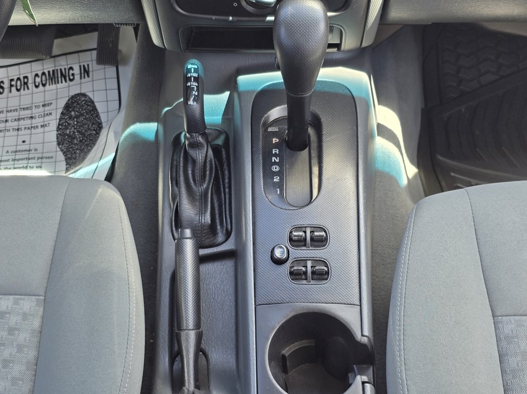 2006 Jeep Liberty Image 17