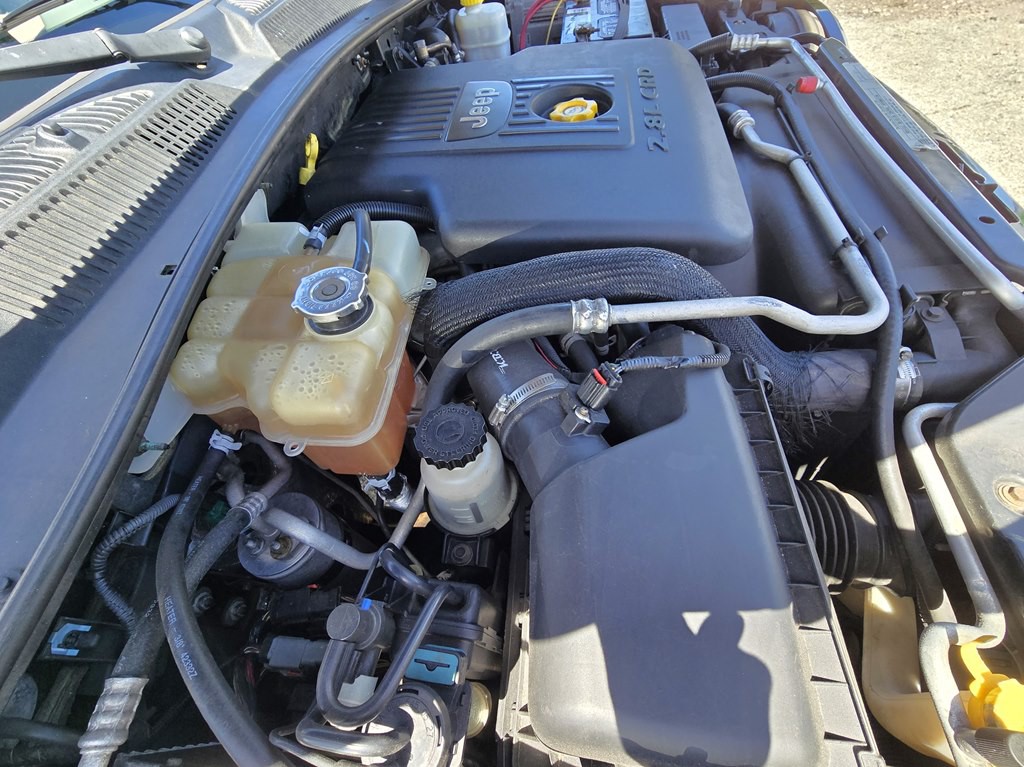 2006 Jeep Liberty Image 23
