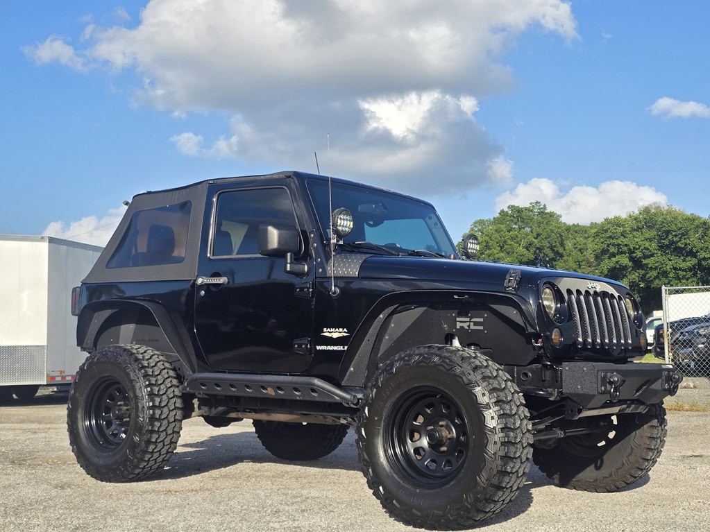 2010 Jeep Wrangler Image 2