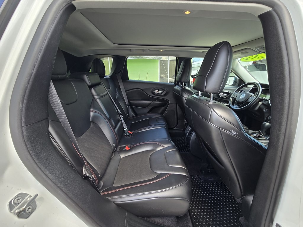 2019 Jeep Cherokee Image 19