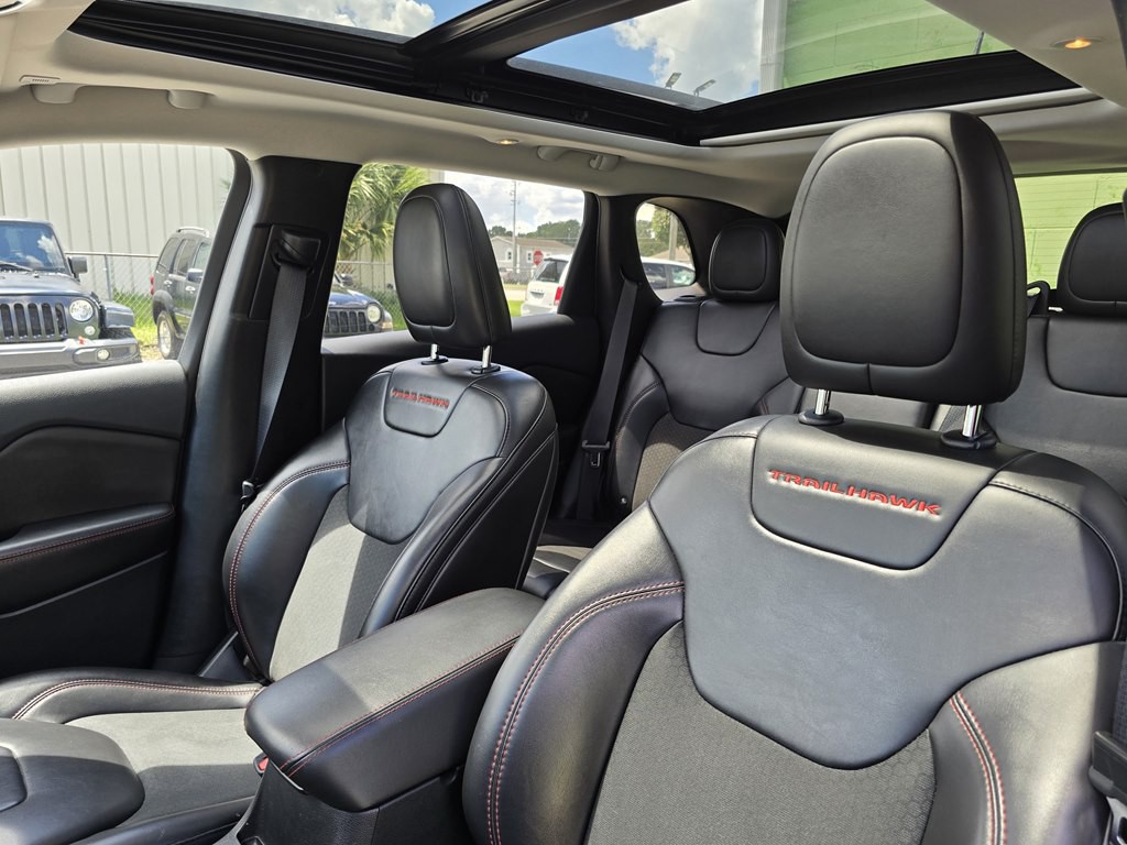 2019 Jeep Cherokee Image 21