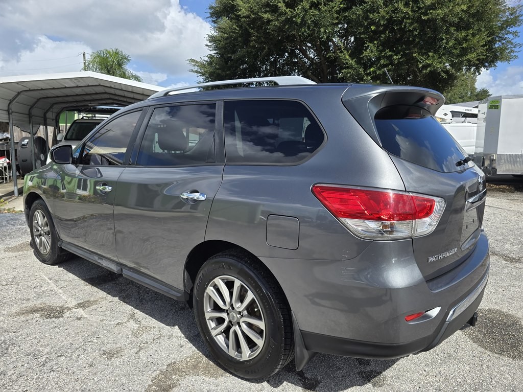 2015 Nissan Pathfinder Image 6