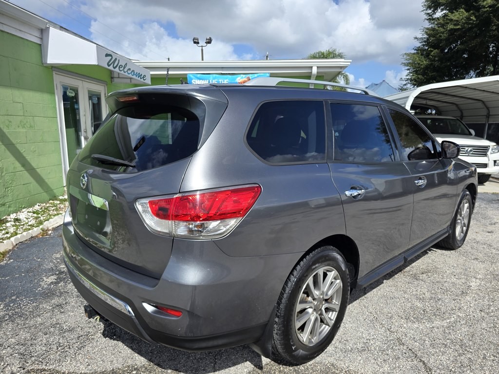 2015 Nissan Pathfinder Image 8