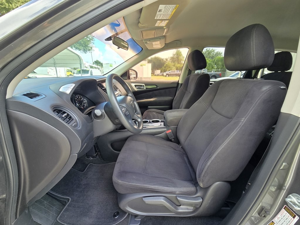 2015 Nissan Pathfinder Image 9