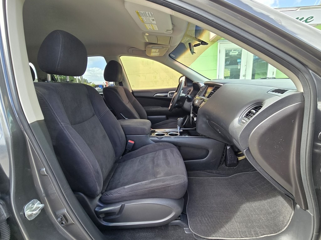 2015 Nissan Pathfinder Image 10