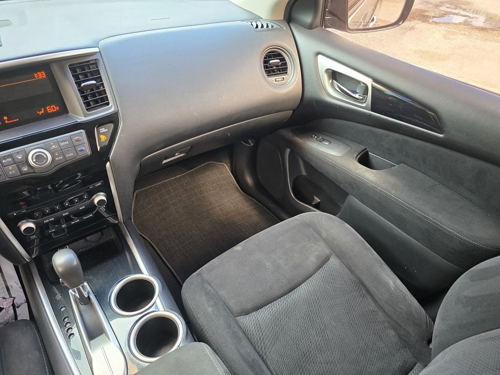 2015 Nissan Pathfinder Image 15