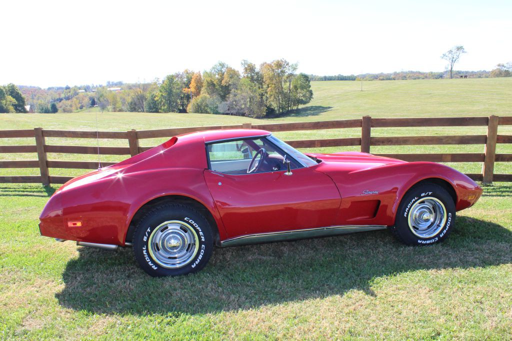 1976 Chevrolet Corvette Image 4
