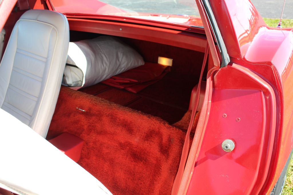 1976 Chevrolet Corvette Image 12